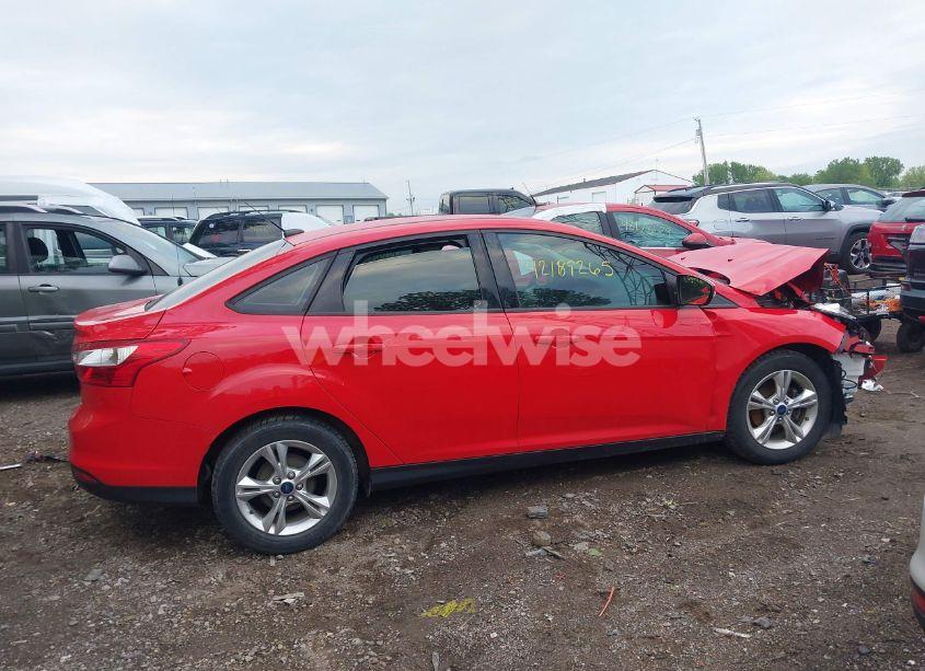 Photo 14 of 2014 Ford Focus SE (VIN 1FADP3F20EL196122)