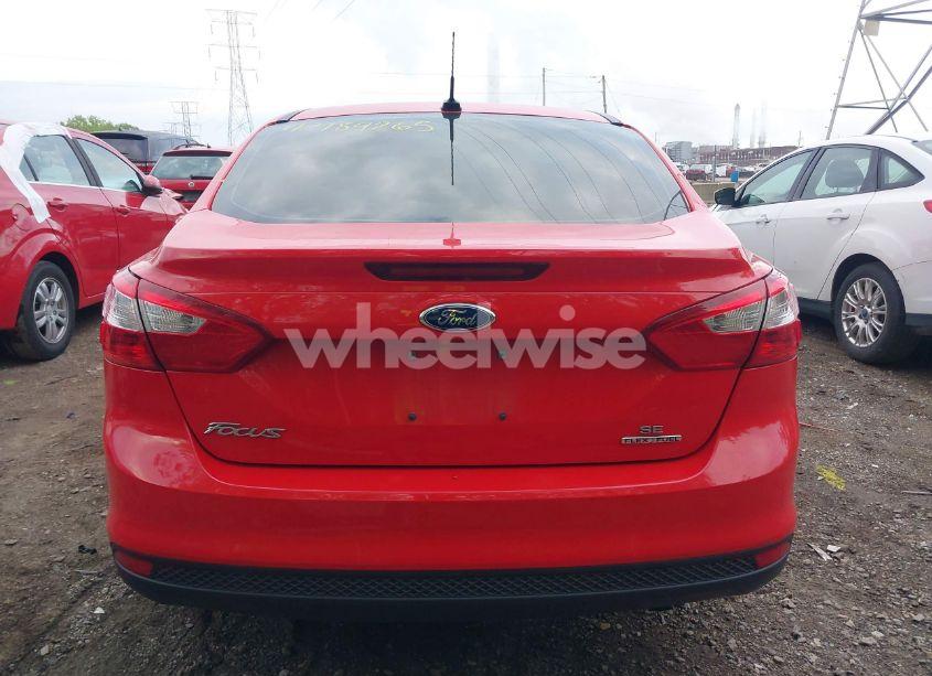 Photo 17 of 2014 Ford Focus SE (VIN 1FADP3F20EL196122)