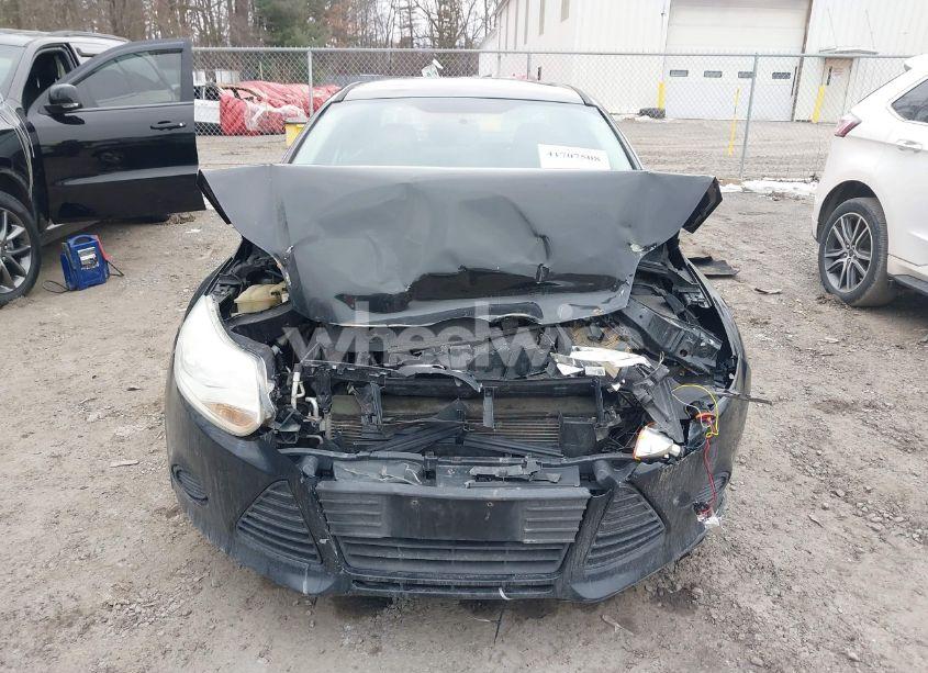 Photo 12 of 2014 Ford Focus SE (VIN 1FADP3F20EL211668)