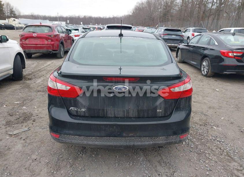Photo 16 of 2014 Ford Focus SE (VIN 1FADP3F20EL211668)