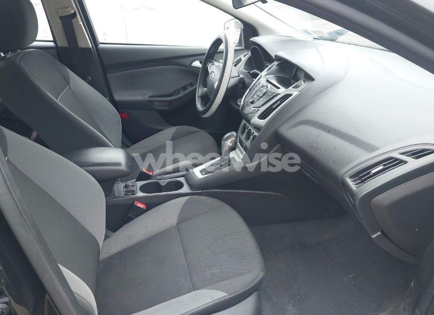 Photo 5 of 2014 Ford Focus SE (VIN 1FADP3F20EL211668)