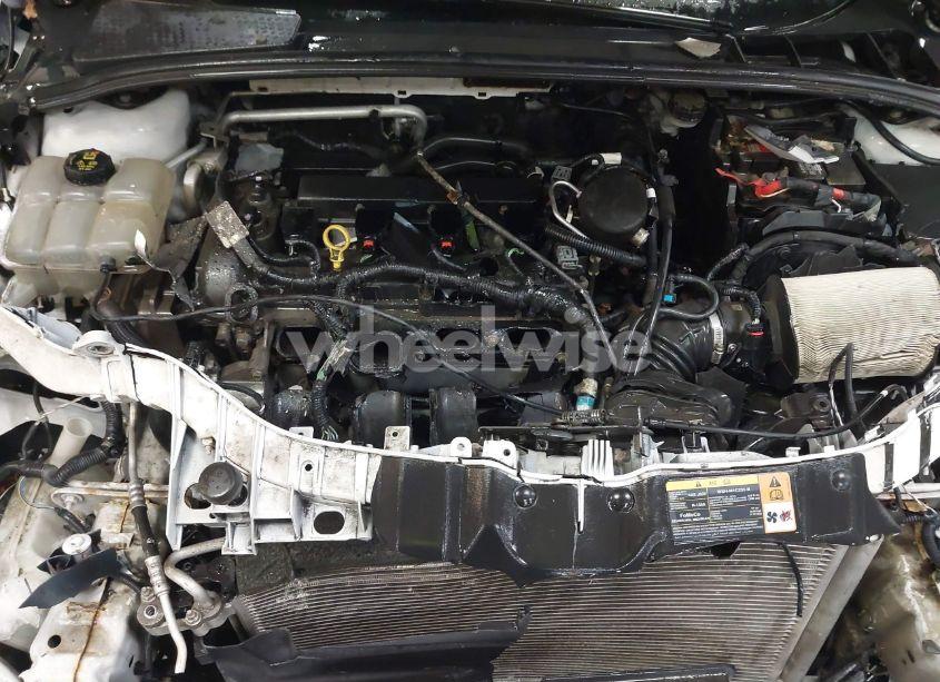 Photo 10 of 2014 Ford Focus SE (VIN 1FADP3F20EL230723)