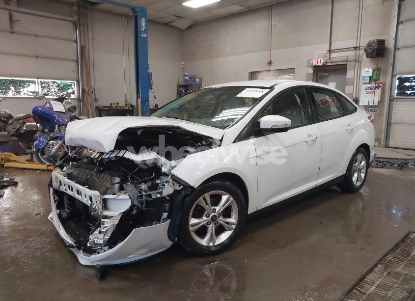 Photo 2 of 2014 Ford Focus SE (VIN 1FADP3F20EL230723)