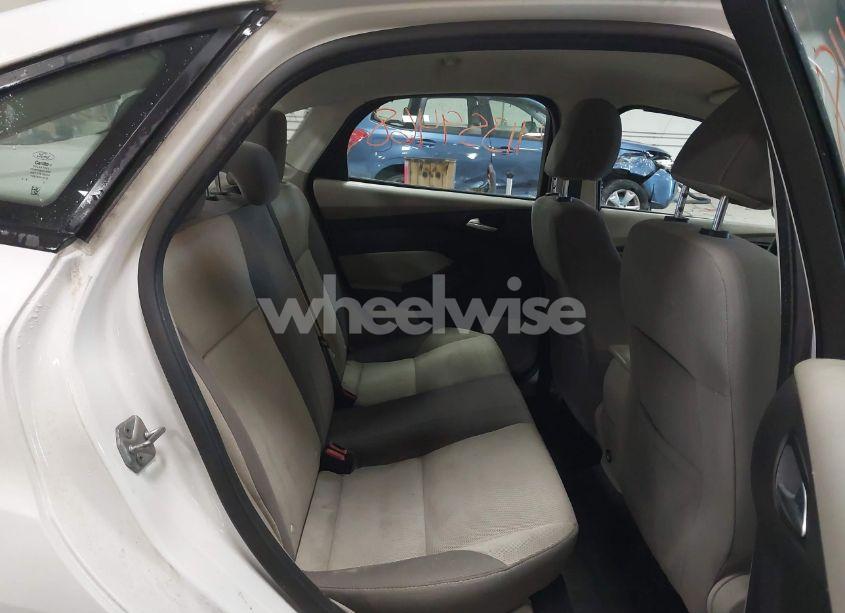 Photo 8 of 2014 Ford Focus SE (VIN 1FADP3F20EL230723)