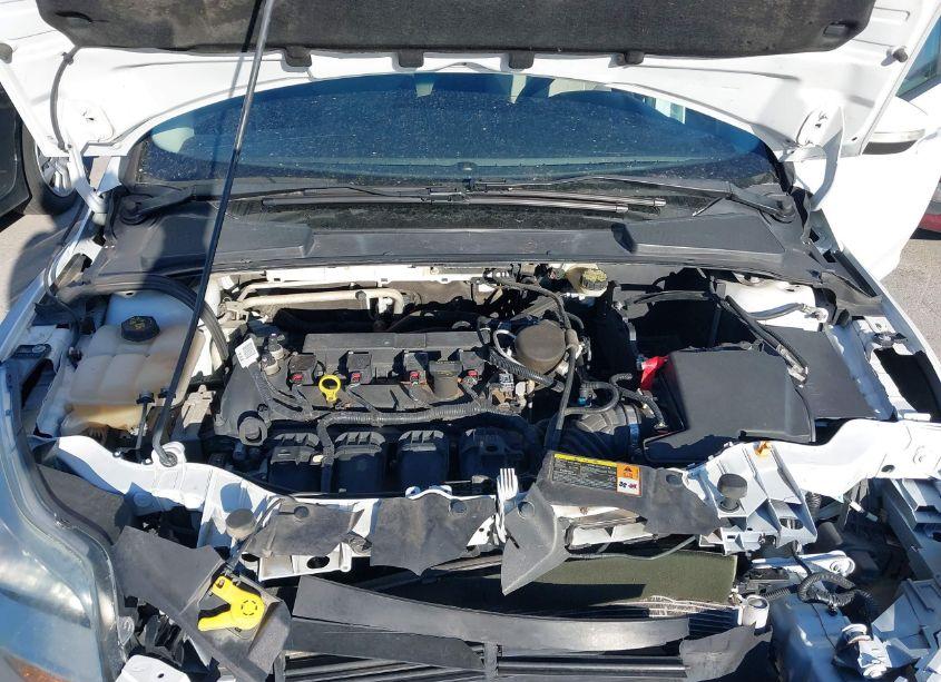 Photo 10 of 2014 Ford Focus SE (VIN 1FADP3F20EL236697)