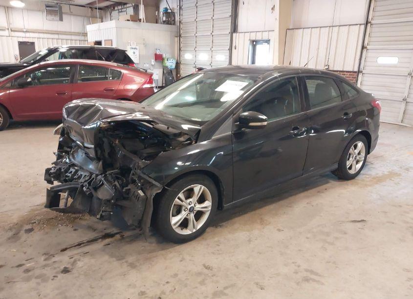 Photo 2 of 2014 Ford Focus SE (VIN 1FADP3F20EL238479)
