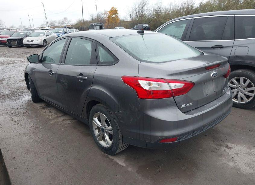 Photo 3 of 2014 Ford Focus SE (VIN 1FADP3F20EL245108)