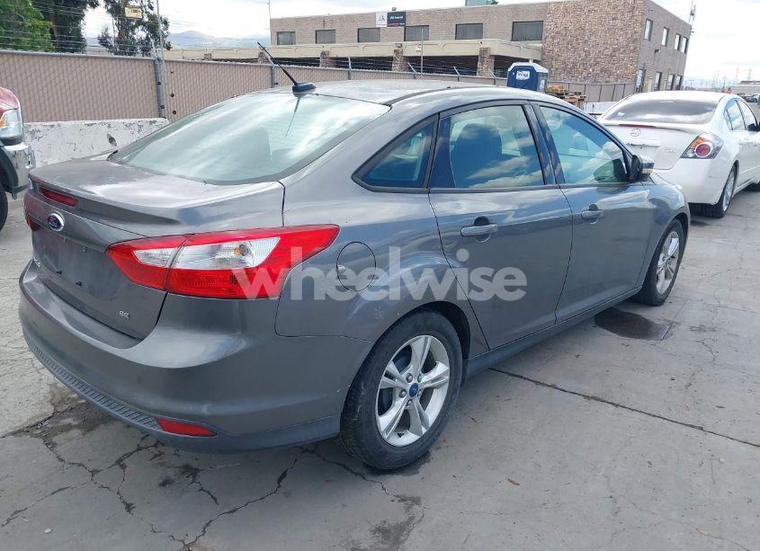 Photo 4 of 2014 Ford Focus SE (VIN 1FADP3F20EL248168)