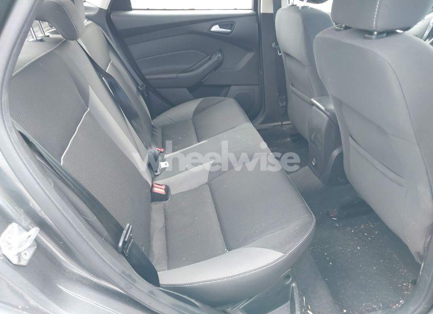 Photo 8 of 2014 Ford Focus SE (VIN 1FADP3F20EL248168)