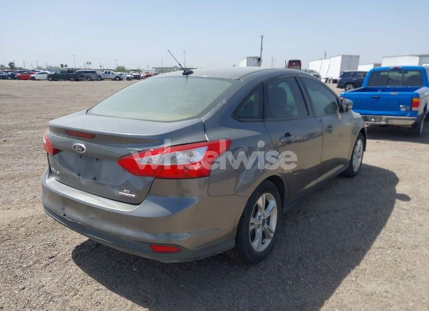 Photo 6 of 2014 Ford Focus SE (VIN 1FADP3F20EL253676)