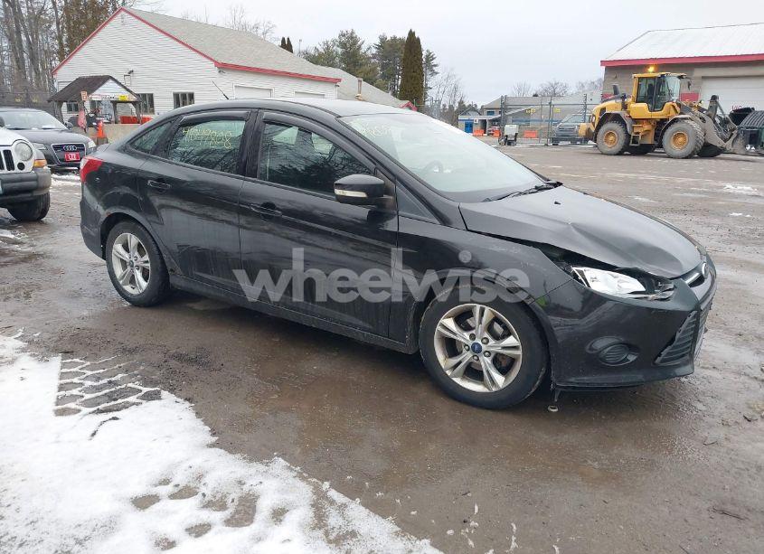 2014 Ford Focus SE (VIN 1FADP3F20EL291294) main photo