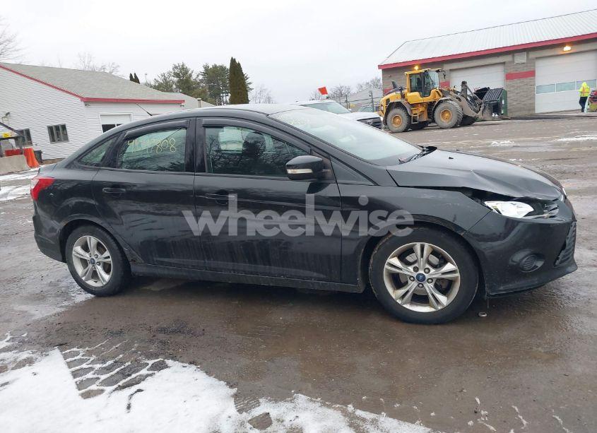 Photo 14 of 2014 Ford Focus SE (VIN 1FADP3F20EL291294)