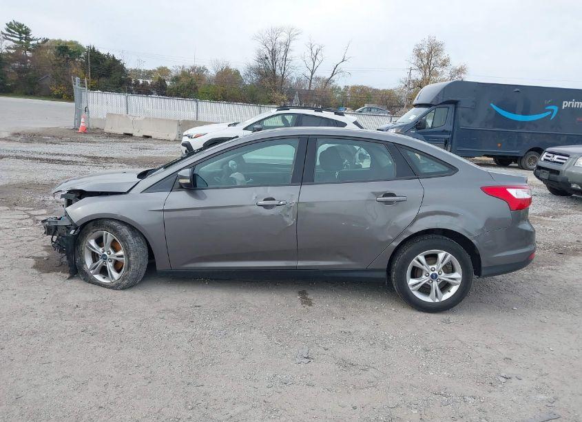 Photo 14 of 2014 Ford Focus SE (VIN 1FADP3F20EL295085)