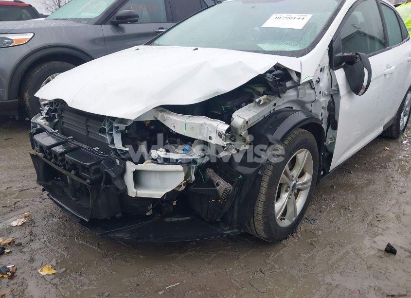 Photo 6 of 2014 Ford Focus SE (VIN 1FADP3F20EL306392)