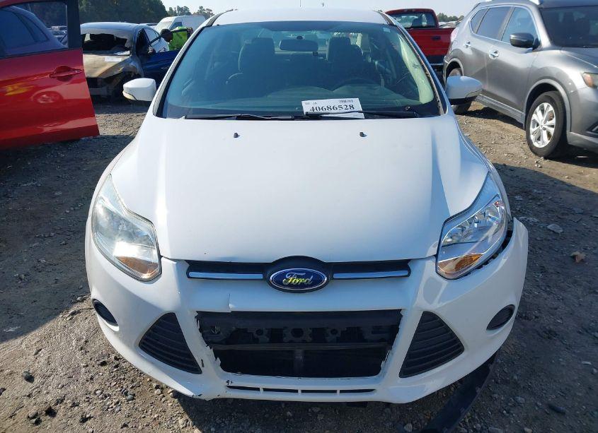Photo 12 of 2014 Ford Focus SE (VIN 1FADP3F20EL373588)