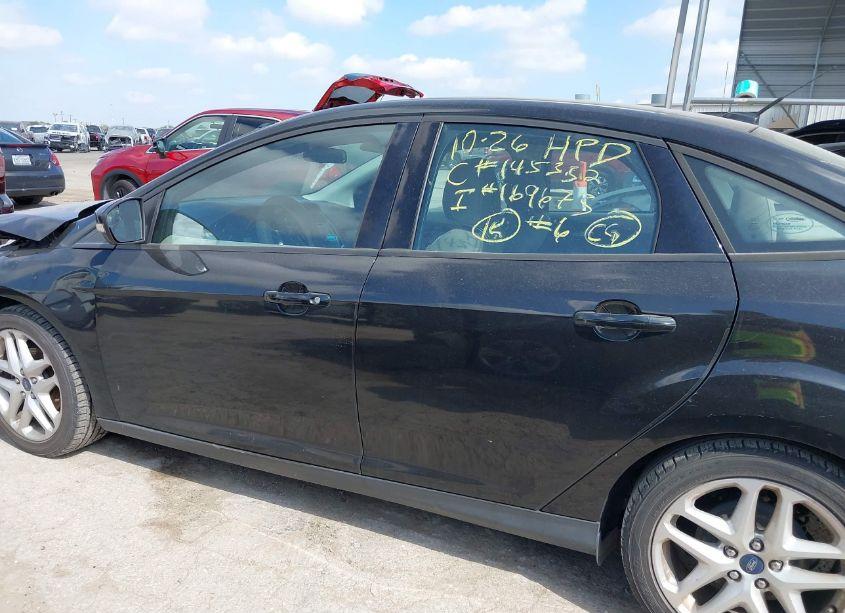 Photo 14 of 2014 Ford Focus SE (VIN 1FADP3F20EL378130)