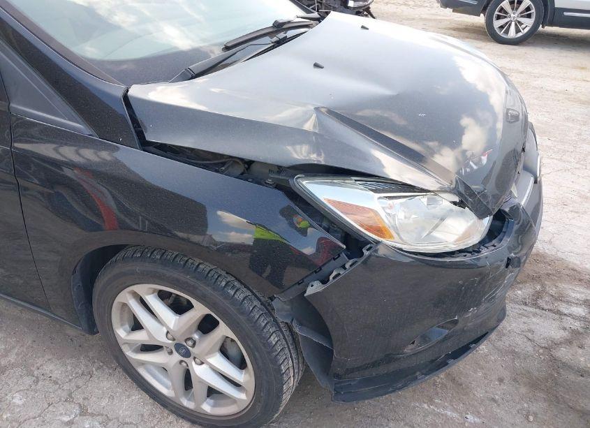 Photo 6 of 2014 Ford Focus SE (VIN 1FADP3F20EL378130)