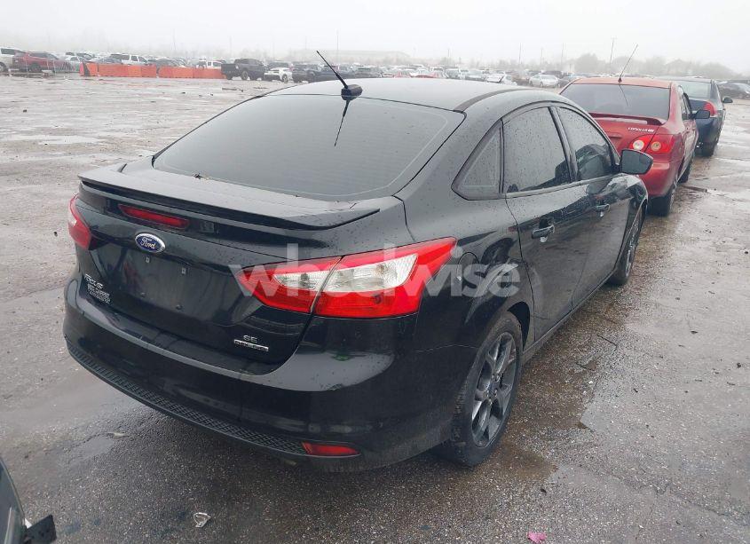 Photo 4 of 2014 Ford Focus SE (VIN 1FADP3F20EL444093)