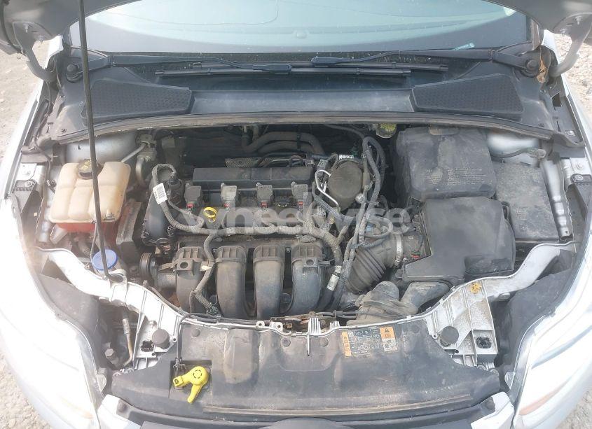 Photo 10 of 2014 Ford Focus SE (VIN 1FADP3F20EL449133)