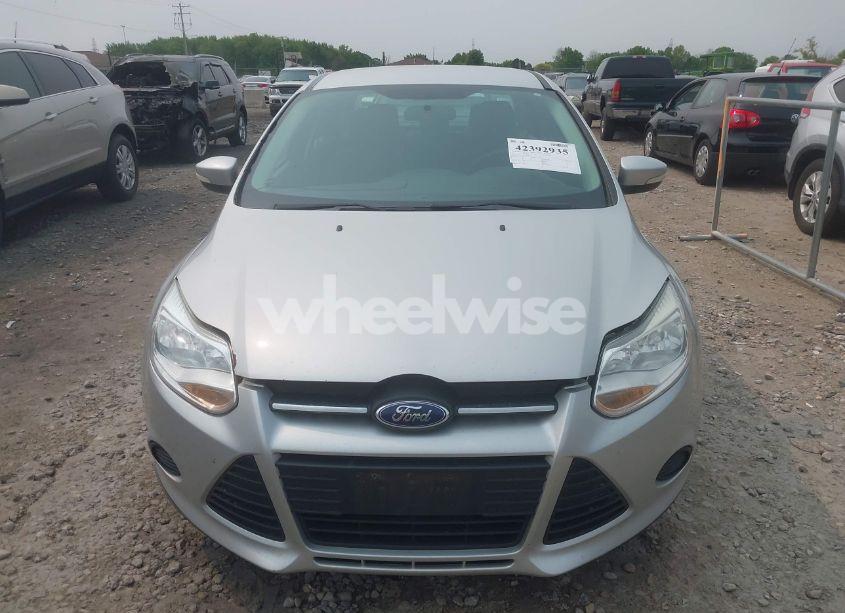 Photo 6 of 2014 Ford Focus SE (VIN 1FADP3F20EL449133)