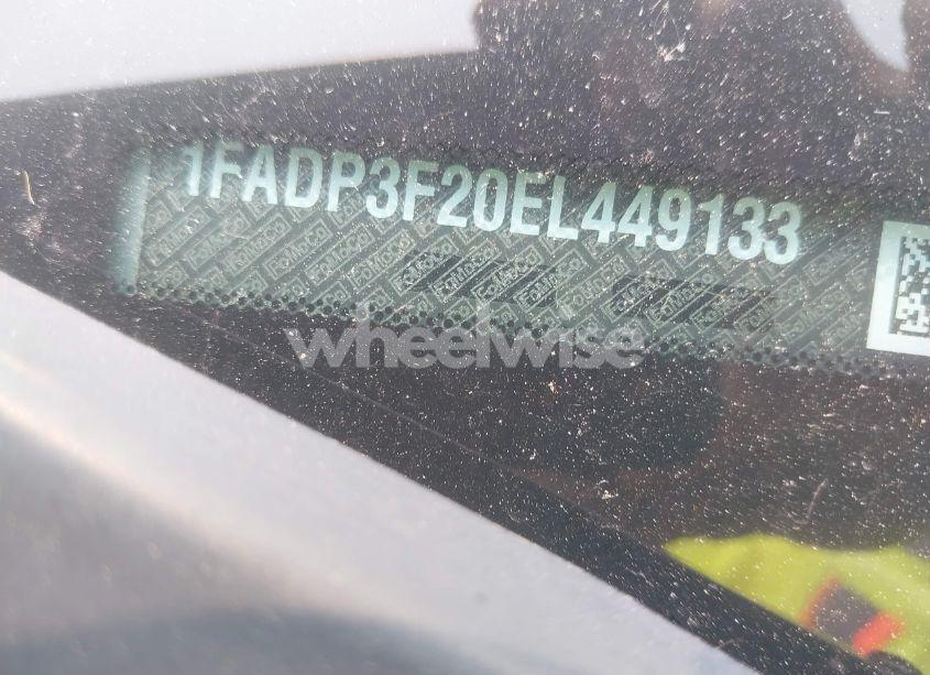 Photo 9 of 2014 Ford Focus SE (VIN 1FADP3F20EL449133)