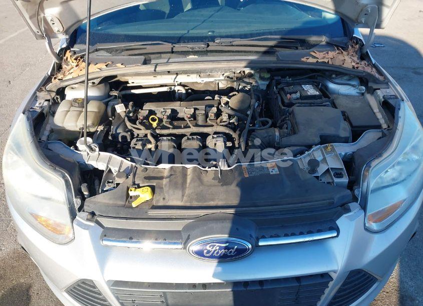 Photo 10 of 2014 Ford Focus SE (VIN 1FADP3F20EL454106)