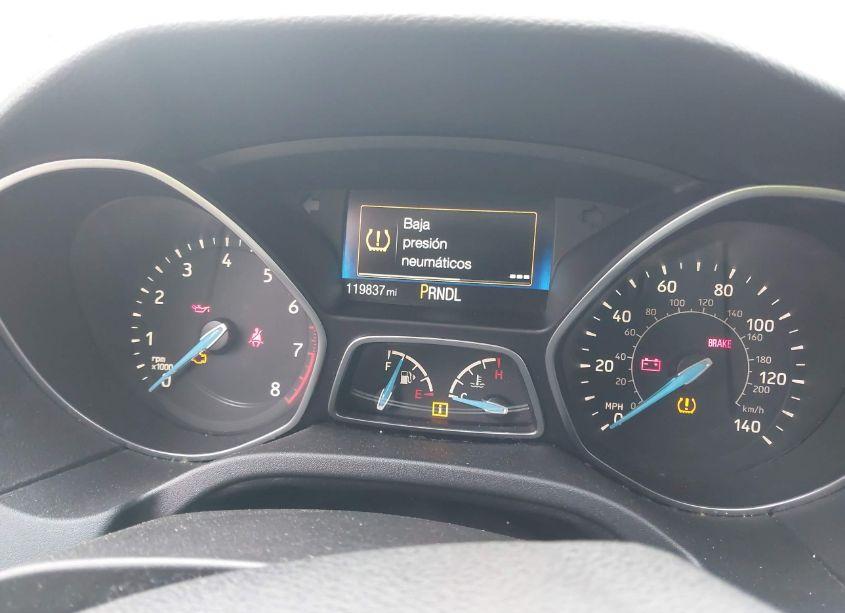 Photo 7 of 2015 Ford Focus SE (VIN 1FADP3F20FL249533)