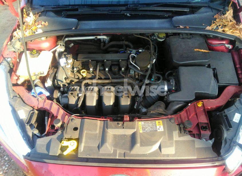 Photo 10 of 2015 Ford Focus SE (VIN 1FADP3F20FL260015)