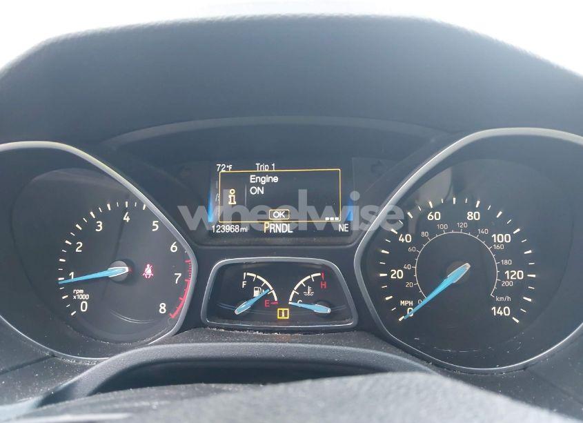 Photo 7 of 2015 Ford Focus SE (VIN 1FADP3F20FL285674)