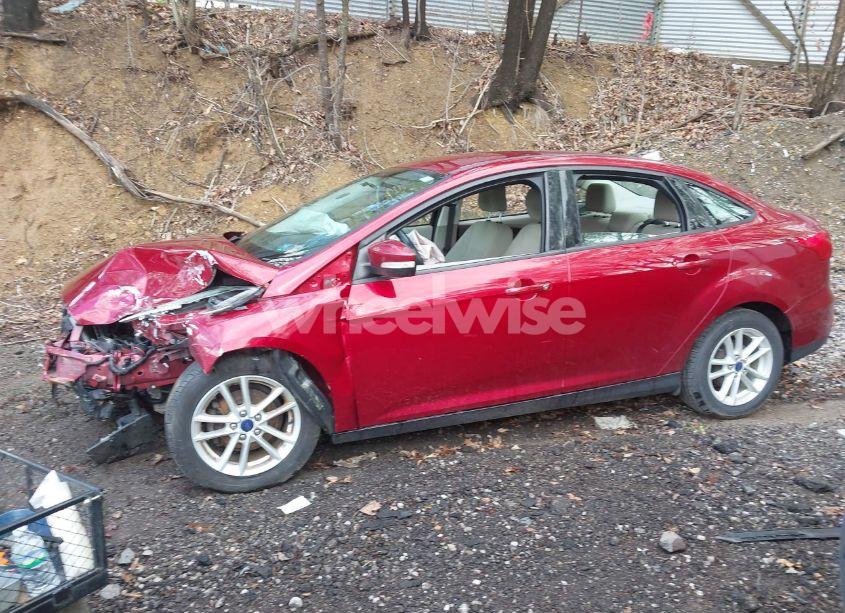 Photo 15 of 2015 Ford Focus SE (VIN 1FADP3F20FL292883)