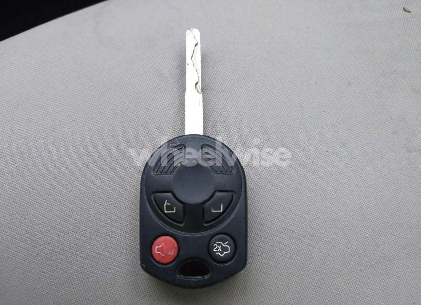 Photo 11 of 2015 Ford Focus SE (VIN 1FADP3F20FL305616)