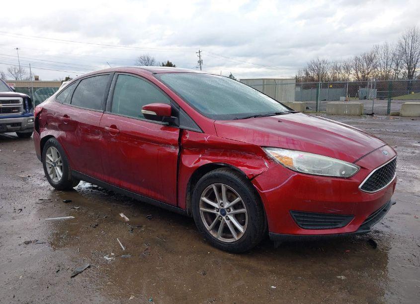 2015 Ford Focus SE (VIN 1FADP3F20FL313408) main photo