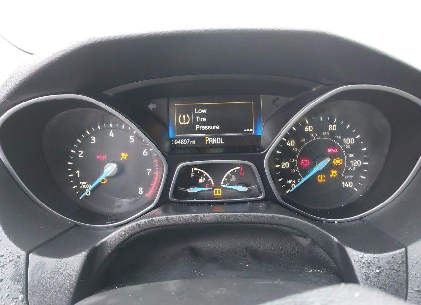 Photo 7 of 2015 Ford Focus SE (VIN 1FADP3F20FL313408)