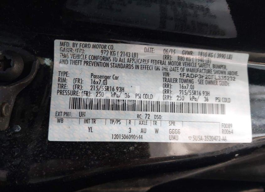 Photo 9 of 2015 Ford Focus SE (VIN 1FADP3F20FL335232)