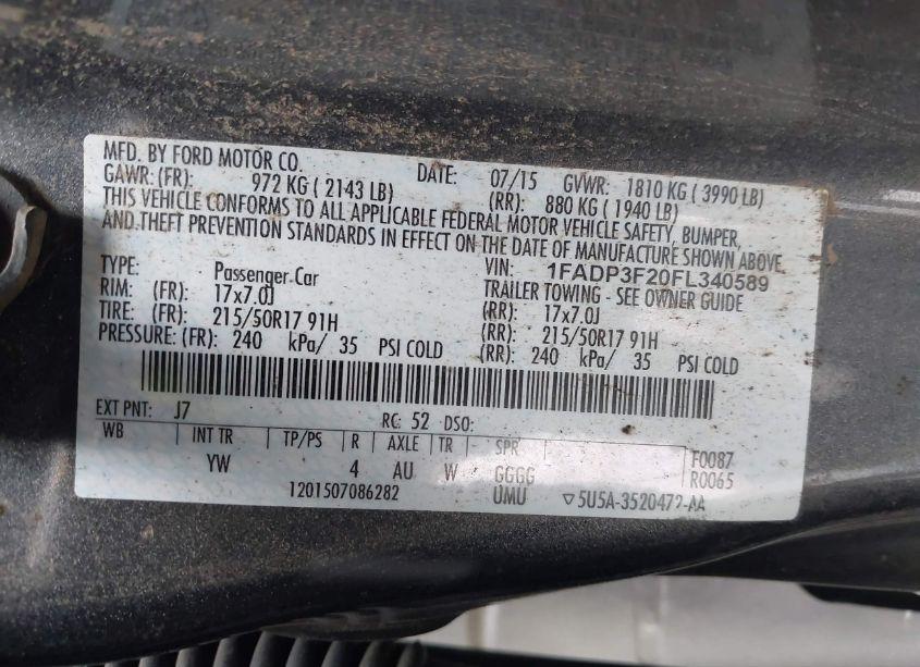 Photo 9 of 2015 Ford Focus SE (VIN 1FADP3F20FL340589)