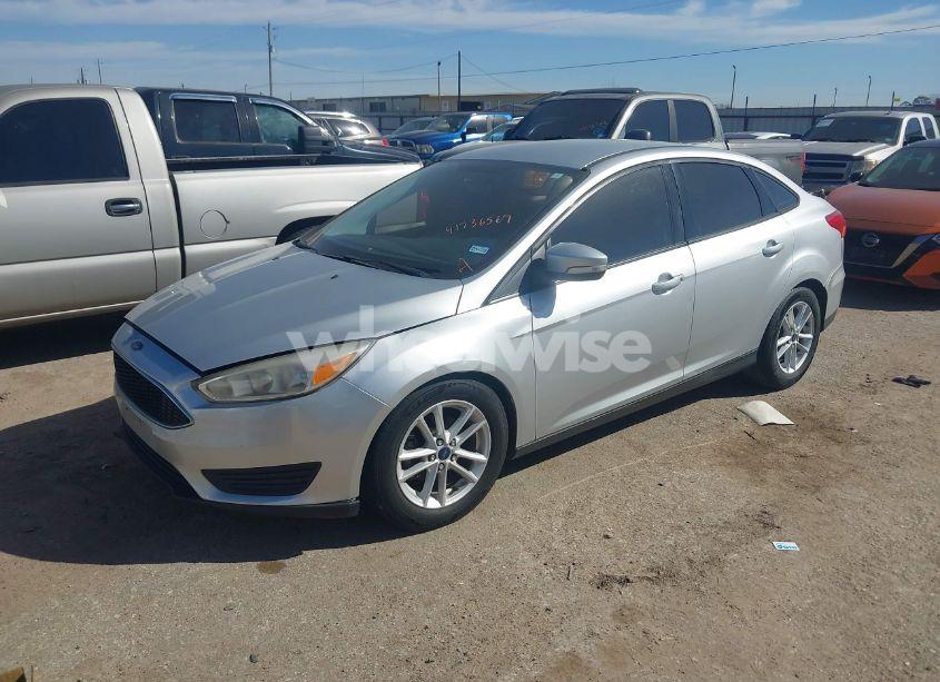 Photo 2 of 2016 Ford Focus SE (VIN 1FADP3F20GL212273)