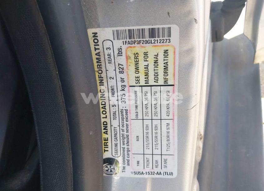 Photo 9 of 2016 Ford Focus SE (VIN 1FADP3F20GL212273)