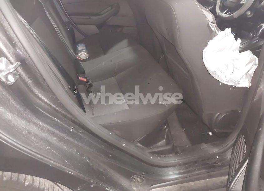 Photo 8 of 2016 Ford Focus SE (VIN 1FADP3F20GL227226)