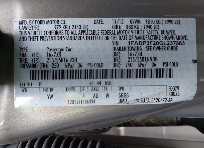 Photo 9 of 2016 Ford Focus SE (VIN 1FADP3F20GL237383)