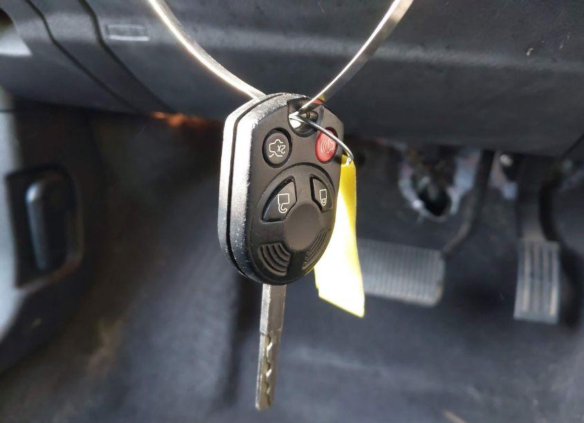 Photo 11 of 2016 Ford Focus SE (VIN 1FADP3F20GL244589)