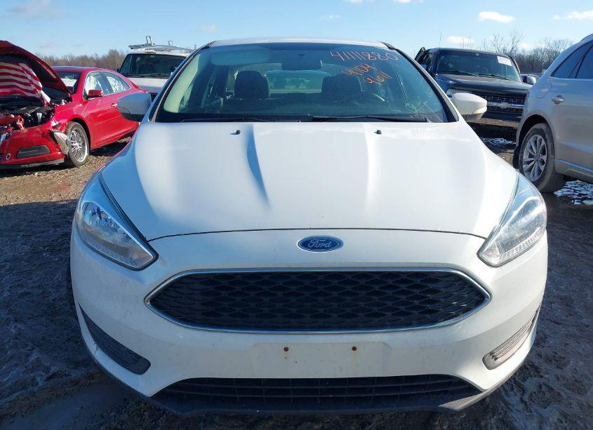 Photo 12 of 2016 Ford Focus SE (VIN 1FADP3F20GL244589)