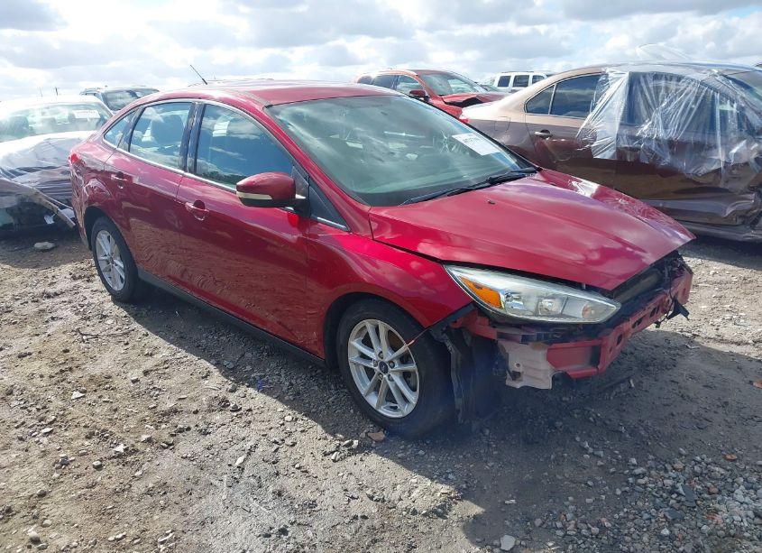 2016 Ford Focus SE (VIN 1FADP3F20GL279651) main photo