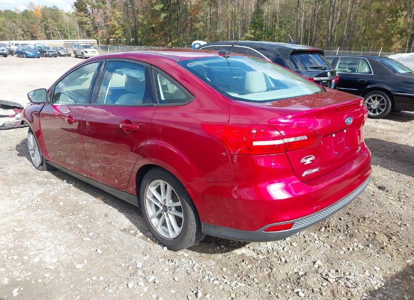 Photo 3 of 2016 Ford Focus SE (VIN 1FADP3F20GL279651)