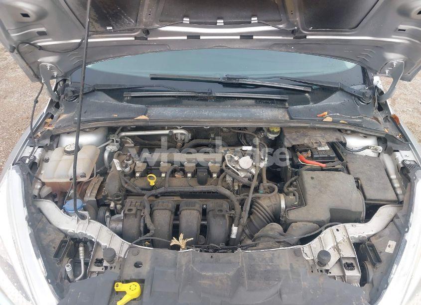 Photo 10 of 2016 Ford Focus SE (VIN 1FADP3F20GL325141)