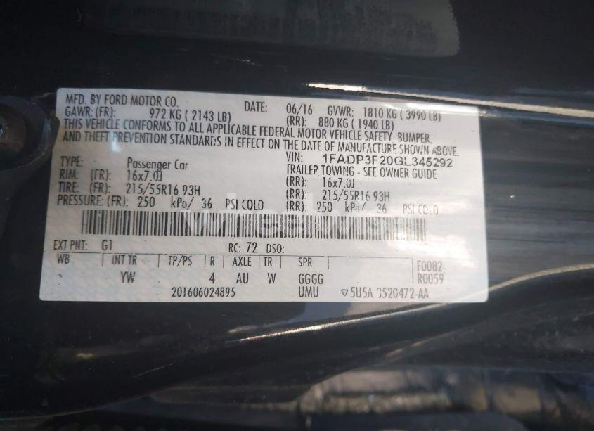 Photo 9 of 2016 Ford Focus SE (VIN 1FADP3F20GL345292)