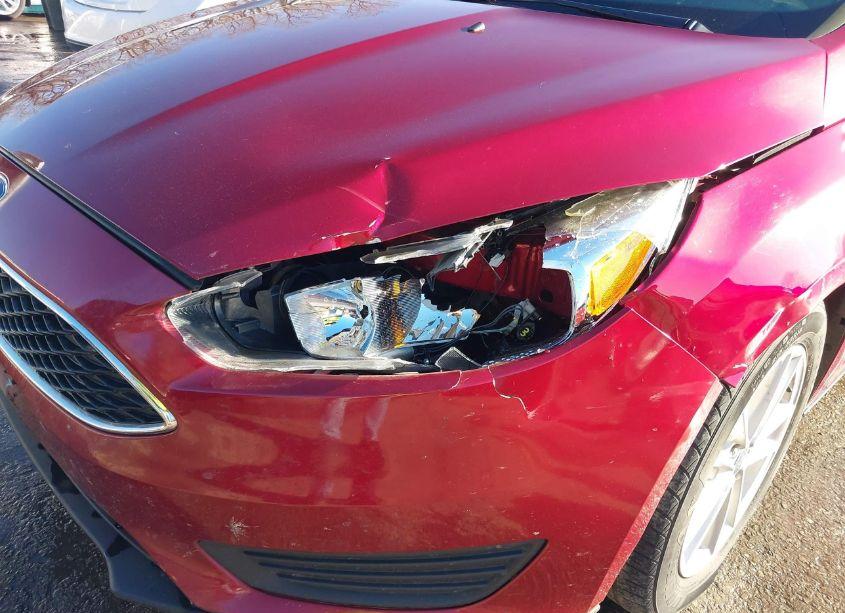 Photo 6 of 2016 Ford Focus SE (VIN 1FADP3F20GL372329)