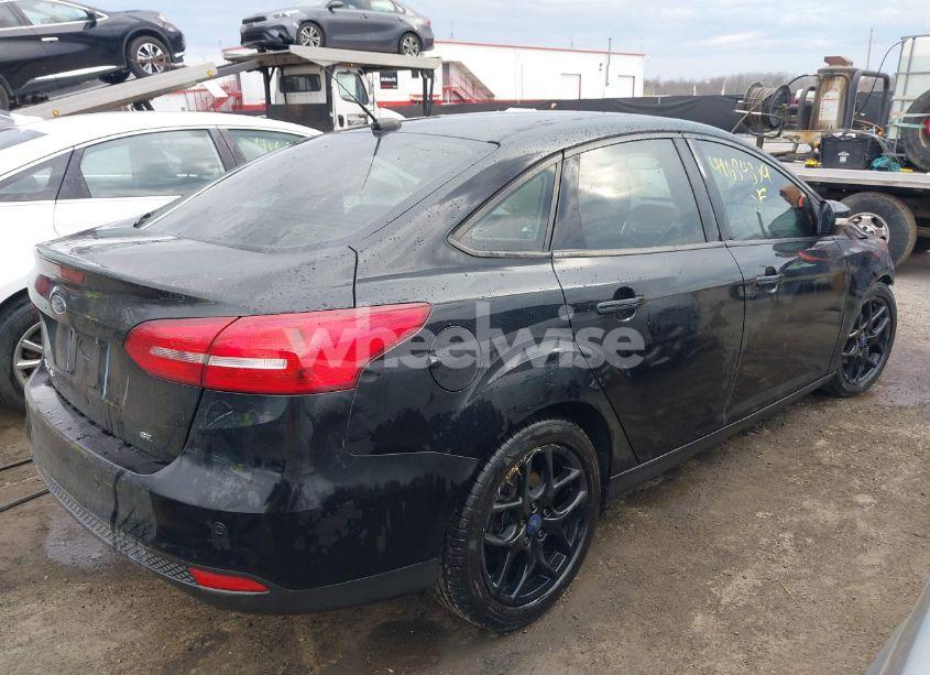 Photo 4 of 2016 Ford Focus SE (VIN 1FADP3F20GL382147)