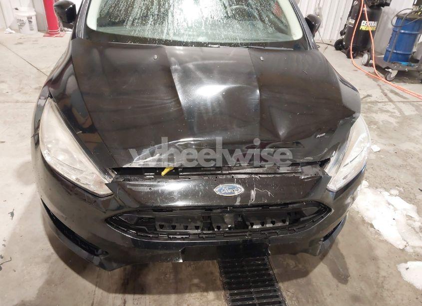 Photo 6 of 2016 Ford Focus SE (VIN 1FADP3F20GL386568)