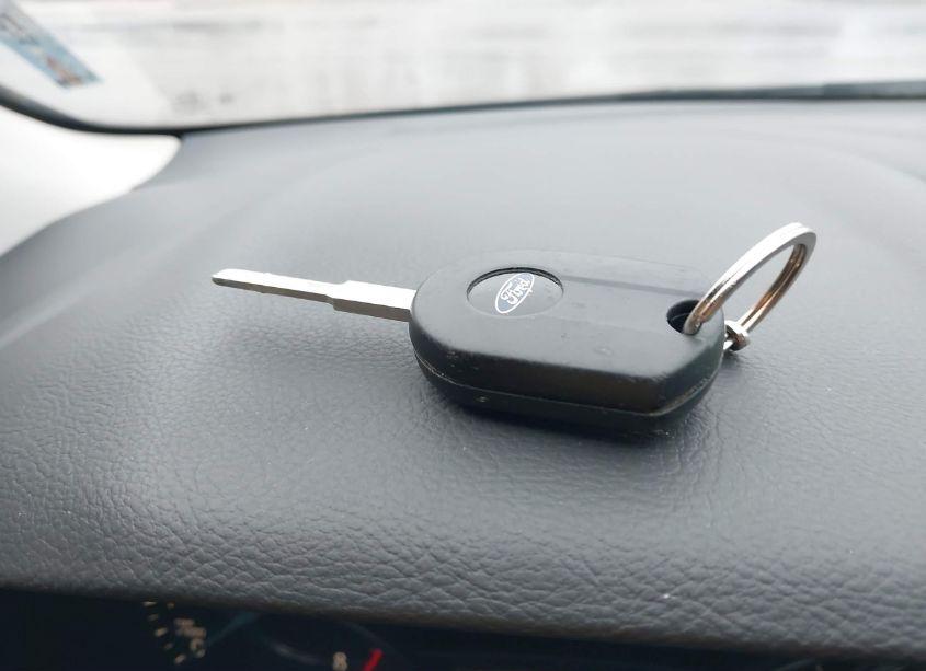 Photo 11 of 2016 Ford Focus SE (VIN 1FADP3F20GL405104)