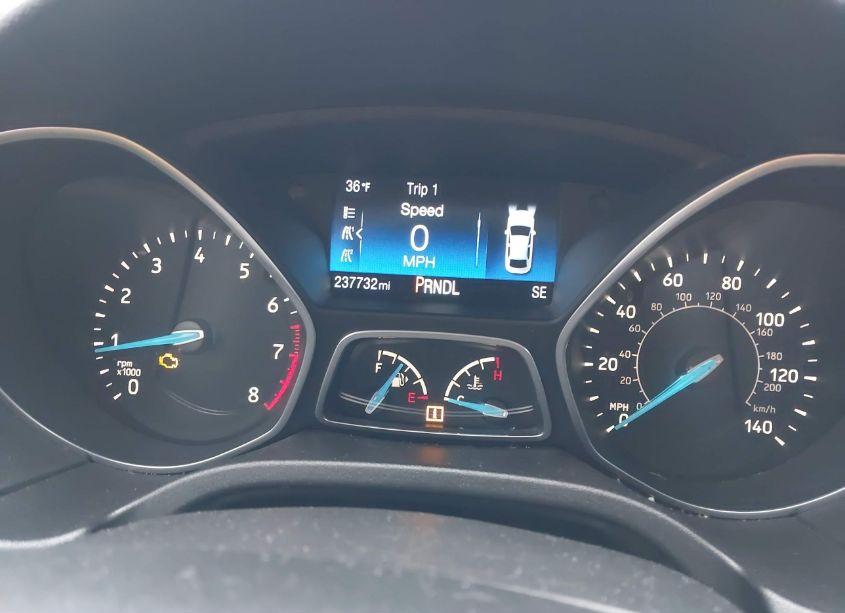 Photo 7 of 2016 Ford Focus SE (VIN 1FADP3F20GL405104)